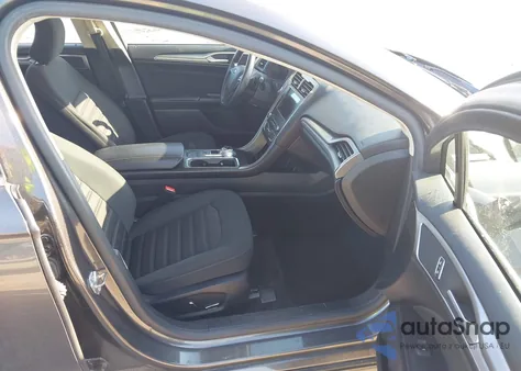 2018 Ford Fusion Se z USA, uszkodzony, nr VIN 3FA6P0HD1JR266146